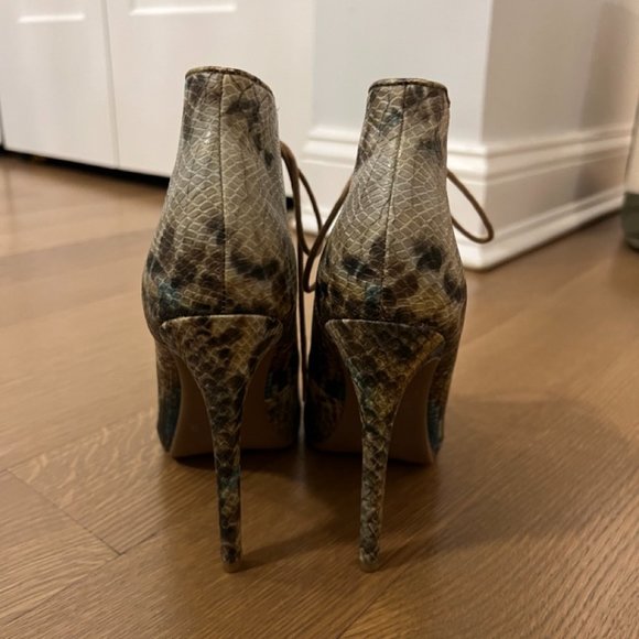 EUC Zigi Soho Faux Snakeskin Martyr Pumps Sz 7 - Picture 4 of 7